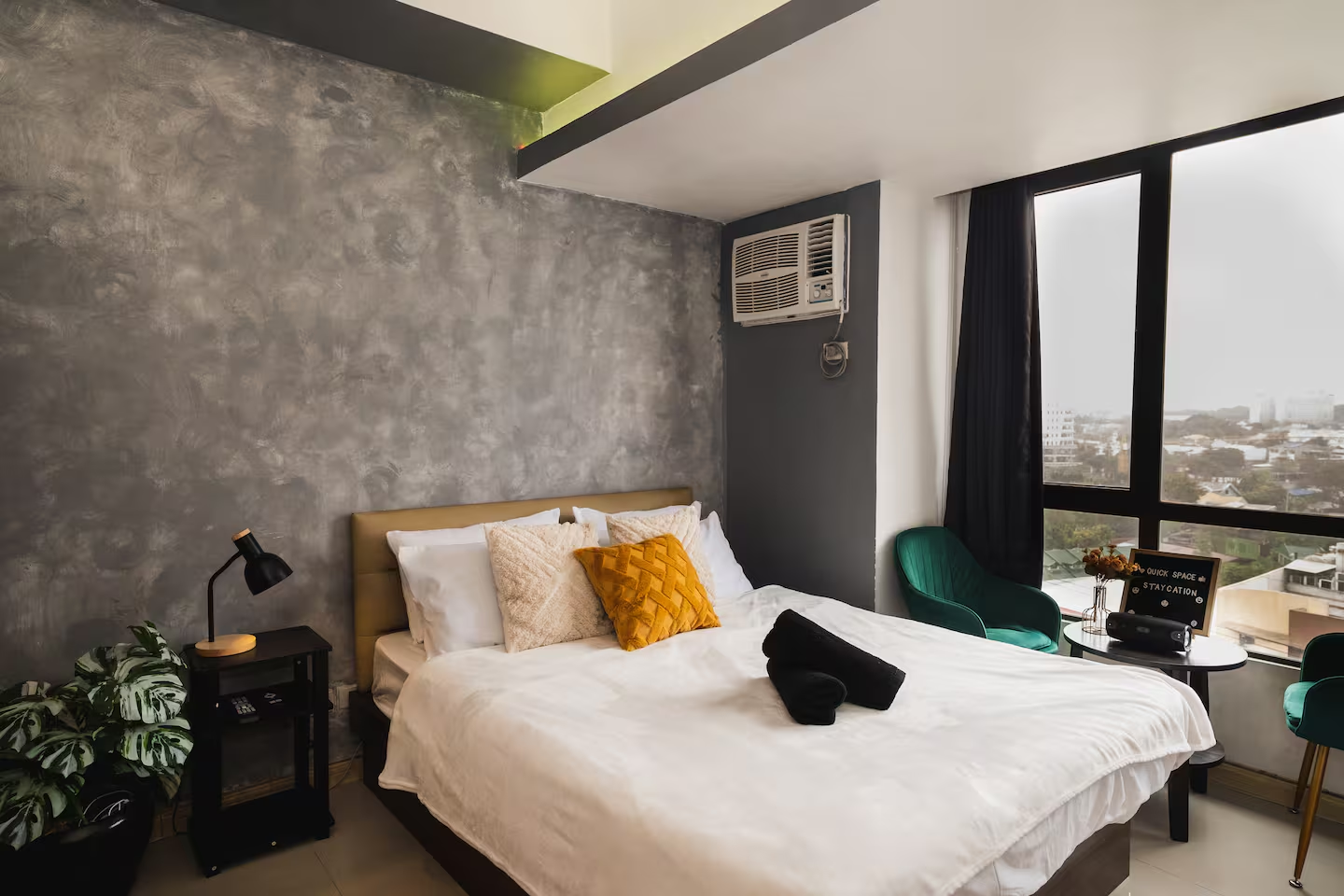 Luxury Suite 2